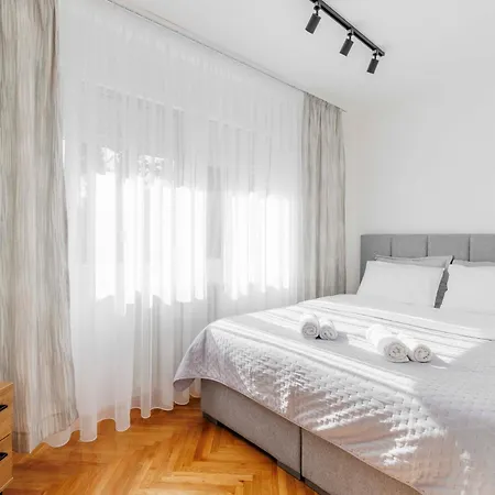 Sari City Center Apartment Novi Sad Exterior foto